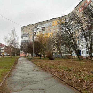 Продам простору 4 кім. квартиру, вул. Соборна