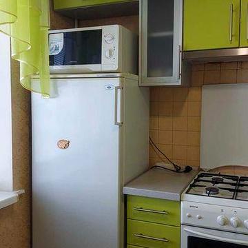 Продам 2х комн квартиру, пр. Юбилейный, район ТРК Украина.