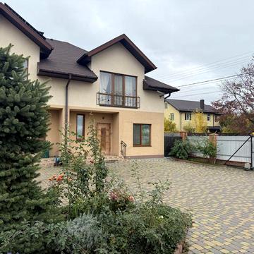 Продам будинок (таунхаус) у Борисполі, вул. Деснянська - 120 м²