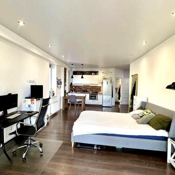 Братів Бачинських вул. (Радищева), 30