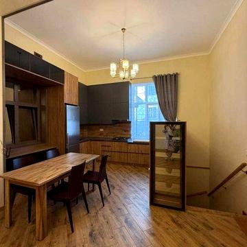 Продаж / Квартира / Озаркевича, Центр, Івано-Франківськ