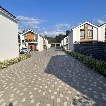 Продам таунхауз 92 кв м на березі Десни ( власник).