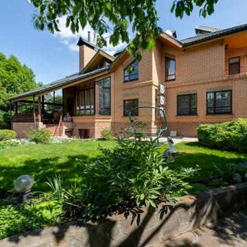 Ужгородська вул.