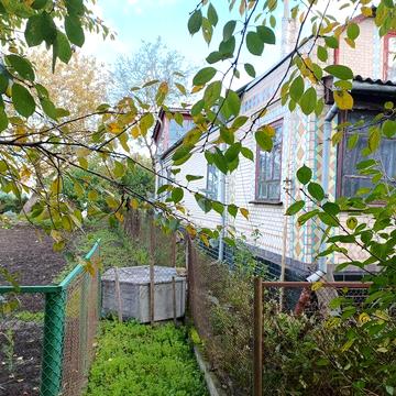 Будинок вул Соборна 11, біля Метиза