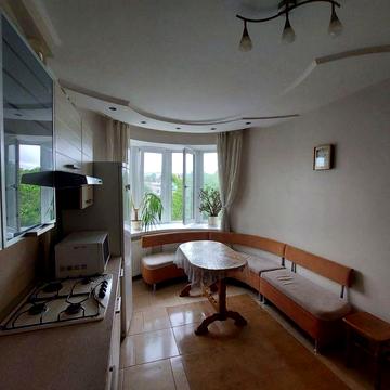 Оренда, 2 кім. Вул.Острозького, 300$
