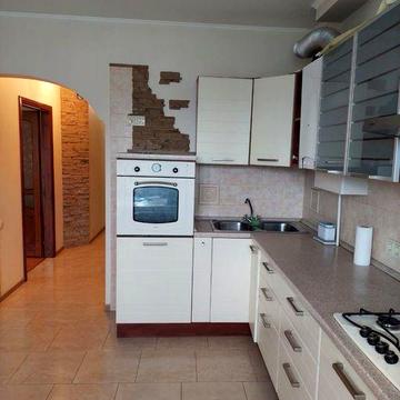 Оренда, 2 кім. Вул.Острозького, 300$