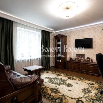 Драгоманова вул., 5