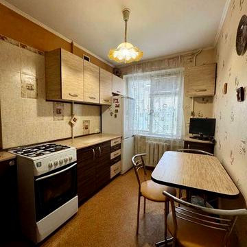 Продам двокімнатну каартиру Ж/М ПЕРЕМОГА 3