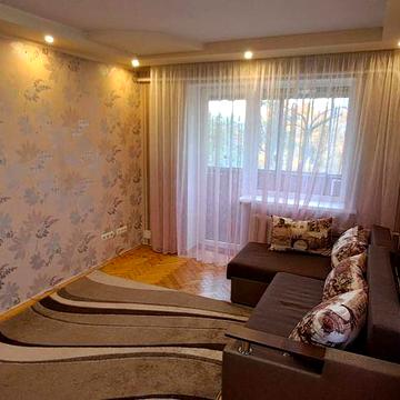 Продам 1-кімнатну квартиру з якісним ремонтом, вул. Празька,31