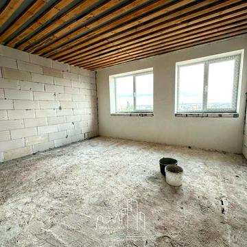 Продам простору та затишну 2-кімнатну квартиру неподалік центру міста! ЖК Молодіжний