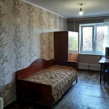 Івана Каркача бульв., 77