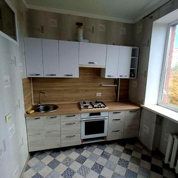 Югок. Однокімнатна квартира сталінка