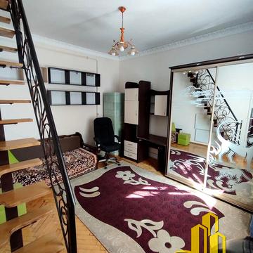 Марка Вовчка вул., 8