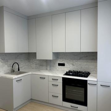 Гетьманська вул., 7Б