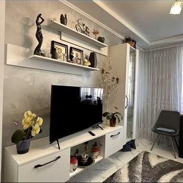 Продаж 4-кімнатноі квартири