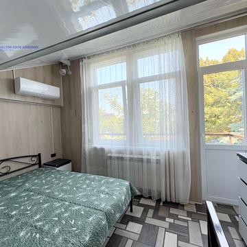 Кулишівська вул. (Сергія Лазо), 11