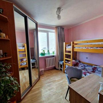 3-кімнатна квартира у Чорноморську / Середній поверх !