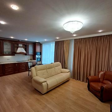 Миколи Бажана просп., 1-А