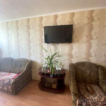 Здається у місті Камʼянське 1 кімнатна великогабарітна квартира