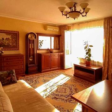 Продам 2х-квартиру на вул Тополина/Королева/ Вузовський