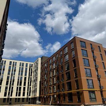 Героїв Крут вул., 4