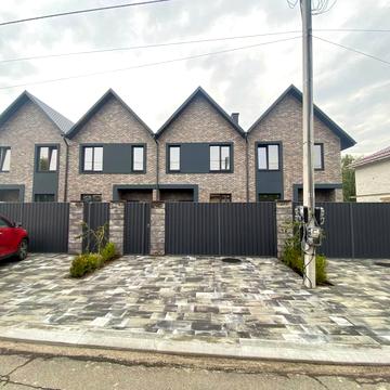 Черняхівського вул.