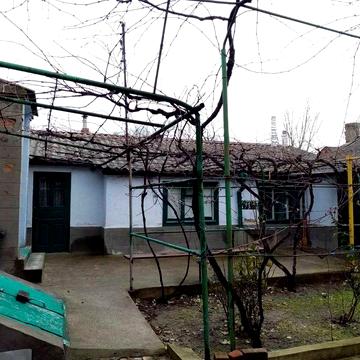 Дім м. Болград вул. поштова. Капітальне строіння.