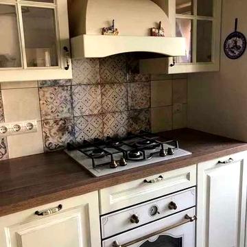 89233. 3 к.кв. на Шатиловке.