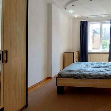 Оренда 3к.квартири з Кондиціонерами та Посудомийкою,
новобудова, центр