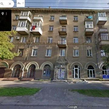 Проспект центральний, 9