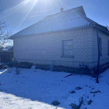 Дом в селі Любарці