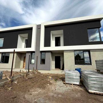 Продаж дуплексу в с.Гнатівка/140м2 та 2.7сотки/Без комісії!