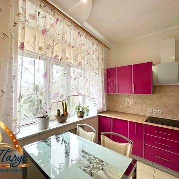 1-кімнатна на Маяковського сталінка 3/4 пов.