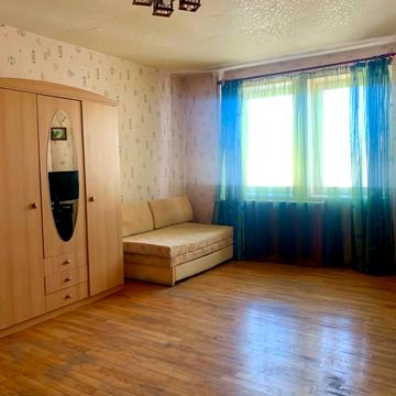 Миколи Бажана просп., 12