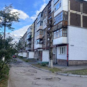 Сдаётся ТРЁХкомнатная квартира, Правый Берег, "АВРОРА"