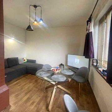 Продаж 3к квартири 68 кв. м на пл. Івана Богуна