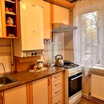 Здам 3х кімнатну квартиру в центрі