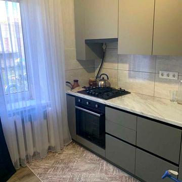 Продаю 2кімнатну квартиру "чешка" Київська