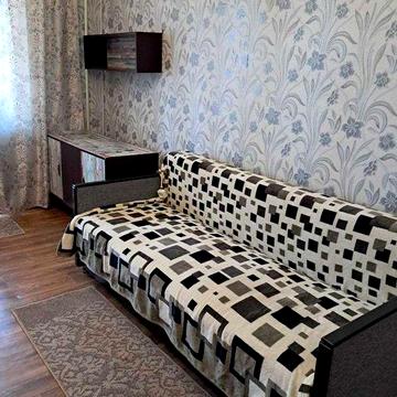 Здам охайну простору мебльовану квартиру.