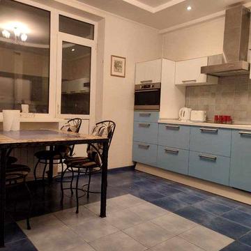 Здам в оренду 2-кімнатну в ЖК біля метро Деміївська.