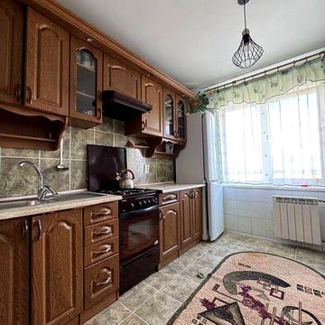 Довгострокова оренда 2к Квартира Лесі Українки вулиця