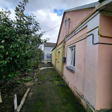 Спортивна вул., 4