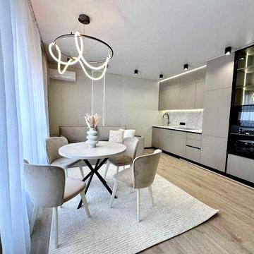 Продаж квартири у Варшавському мікрорайоні з НОВИМ ремонтом ЖК Варшавський мікрорайон