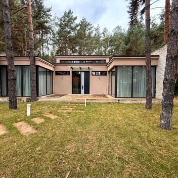 Чарівність бездоганності Американська вілла під Києвом Riviera Village