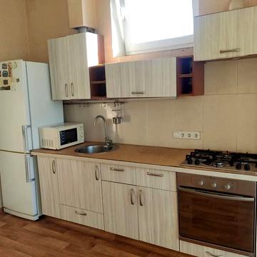 Антоновича вул. (Горького), 8