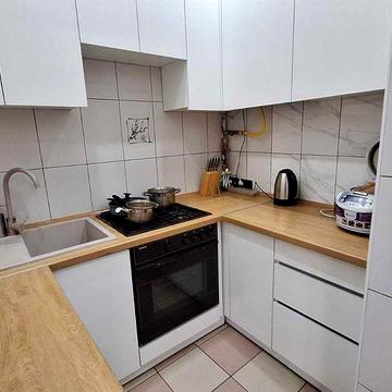 в. Ніжинська, продаж однокімнатної квартири у центрі , паркова зона