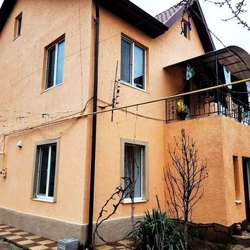 Продам хазяйский дом в центре Нерубайского.  Близко Усатово, Слободка.