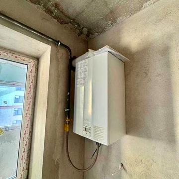 Здана 2км квартира біля річки