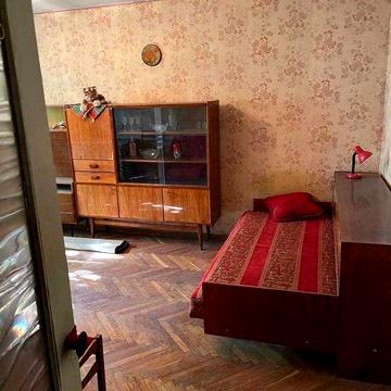 Продам 2 кв-ру, Чоколовка,  Карпинского 12/25