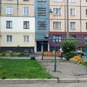 Продам пятикімнатну квартиру Зарічний